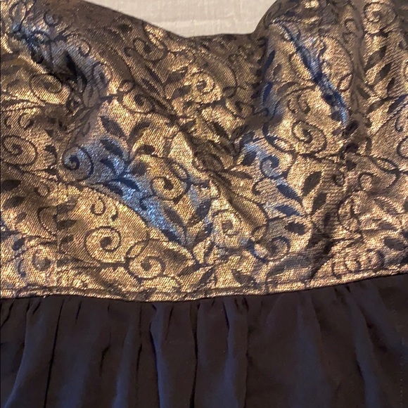 Fancy dress - Picture 2 of 2